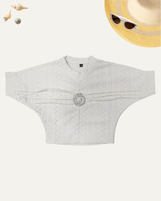GIRLS WHITE TOP WITH A BROOCH (4-12 YEARS) - Girlism